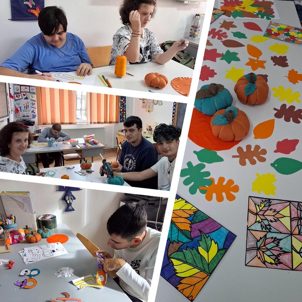 🎃🕸️👻 Aventuri de Halloween la școală!👻🕸️🎃