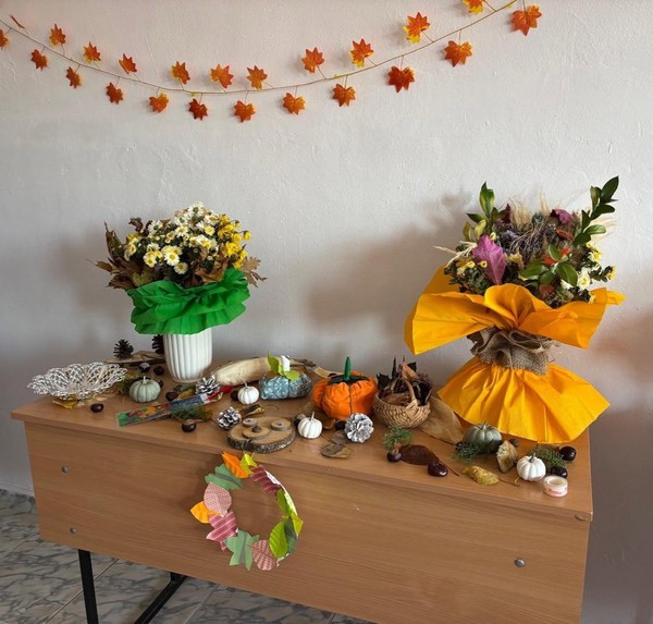 🍁🍂🍃Culorile toamnei la școala noastră🍃🍂🍁